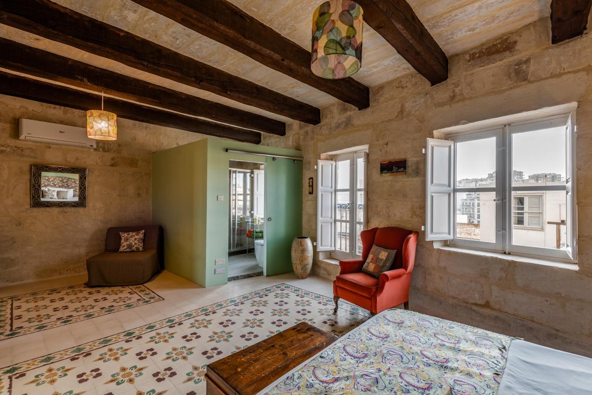 The Stonehouse Bed & Breakfast Saint Julian's ภายนอก รูปภาพ