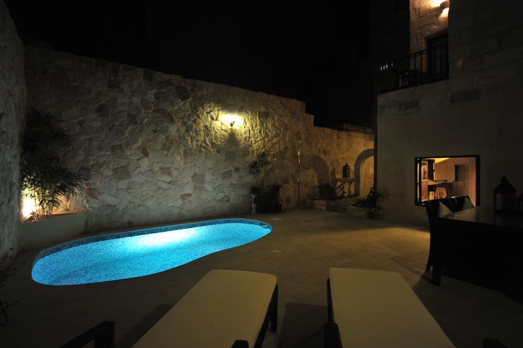 The Stonehouse Bed & Breakfast Saint Julian's ภายนอก รูปภาพ