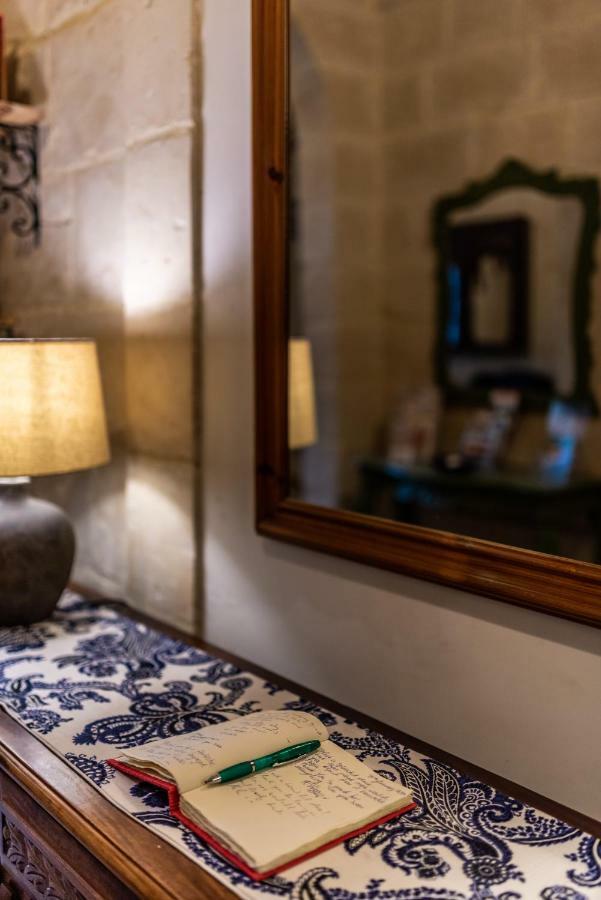 The Stonehouse Bed & Breakfast Saint Julian's ภายนอก รูปภาพ
