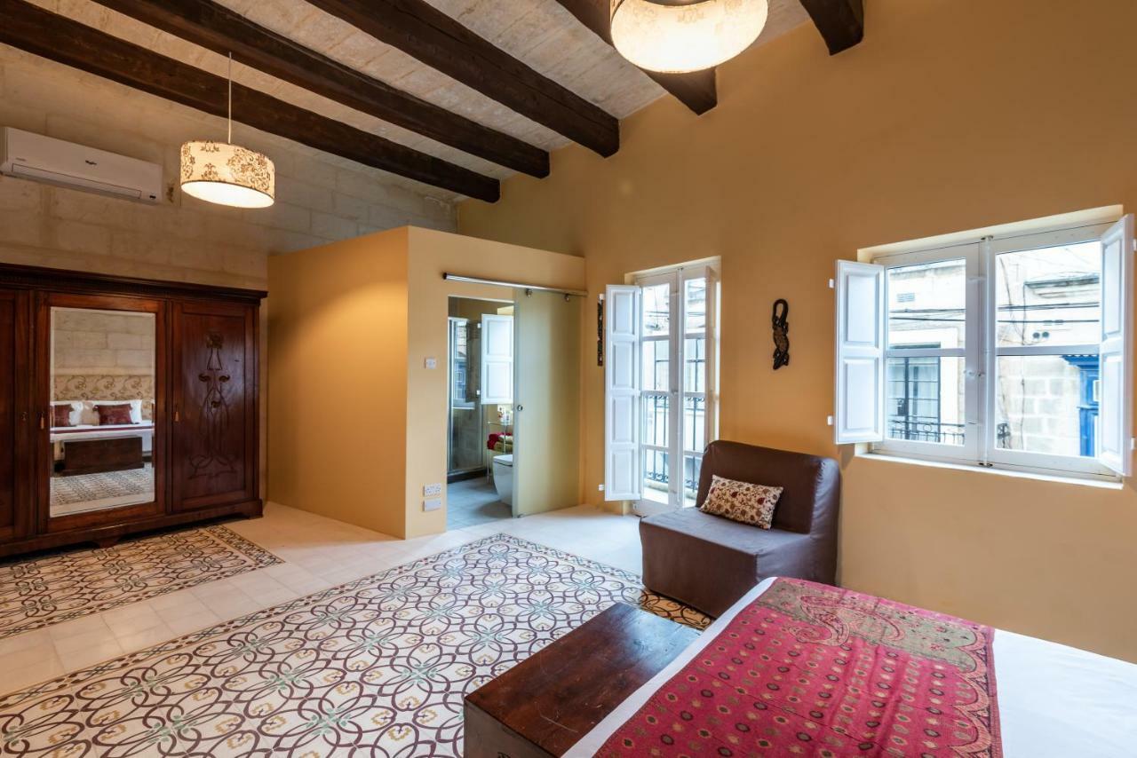 The Stonehouse Bed & Breakfast Saint Julian's ภายนอก รูปภาพ