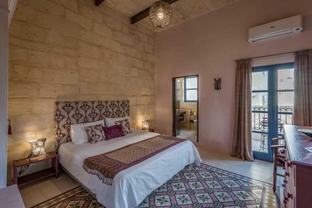 The Stonehouse Bed & Breakfast Saint Julian's ภายนอก รูปภาพ